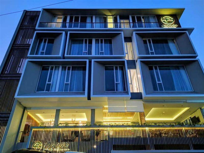 Facade By Azana Hotel
